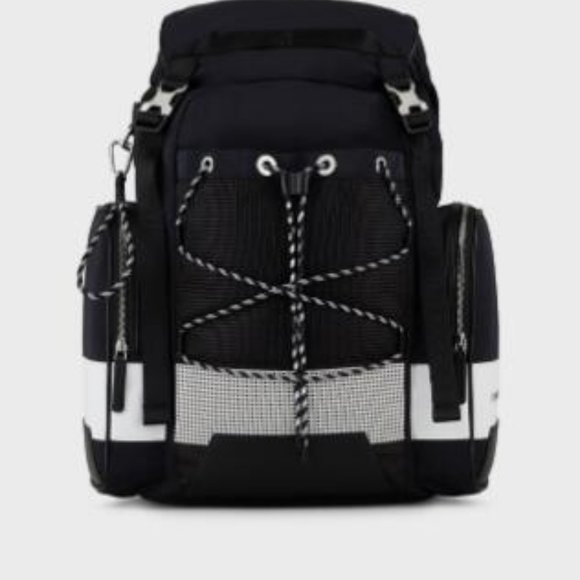 Classic practical shoulder bag - Picture 2 of 3